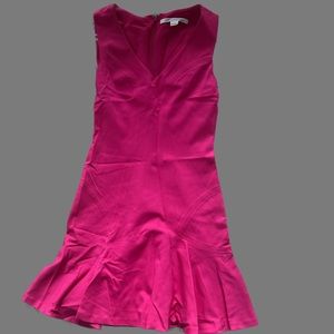 Diane von Furstenberg Pink V Neck Dress sz 2